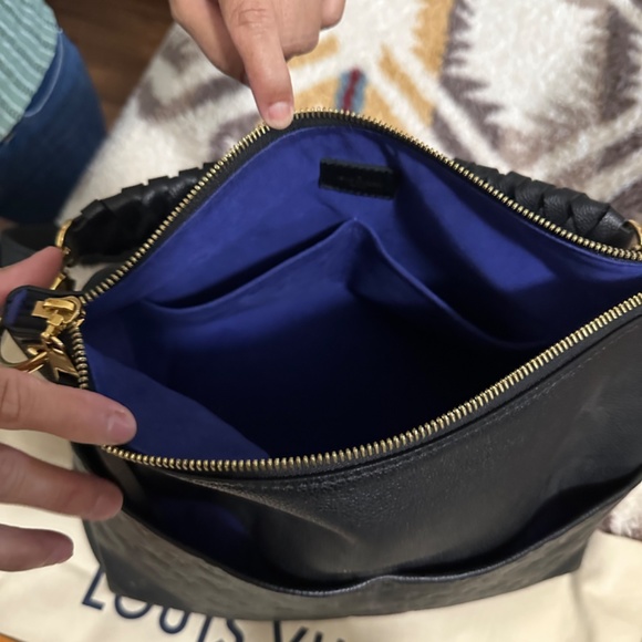 Louis Vuitton Maida Hobo - Picture 3 of 5